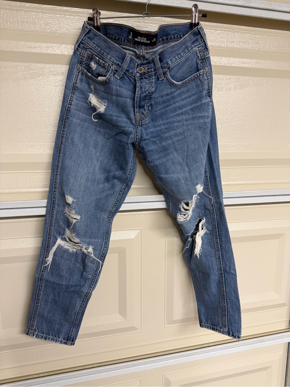 Hollister Vintage Boyfriend Distressed Jeans in Blue Waist 3